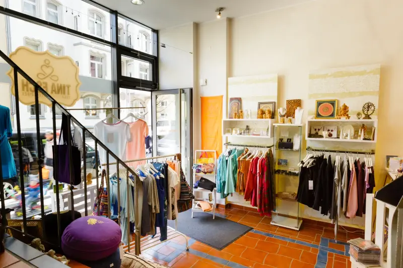 Klosterreisen Yogaladen Ladengeschaeft AlayaSol Yogashop